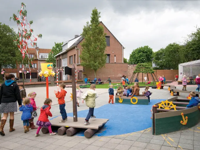 Speelplaatsinrichting_speeltuigen