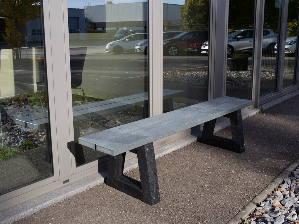 GP69 parkbank met leuning 01.webp