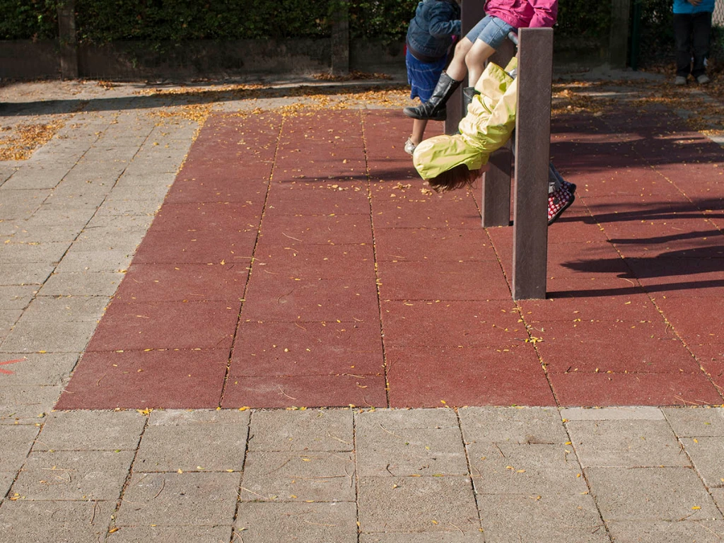 verzonken rubber valtegels.webp