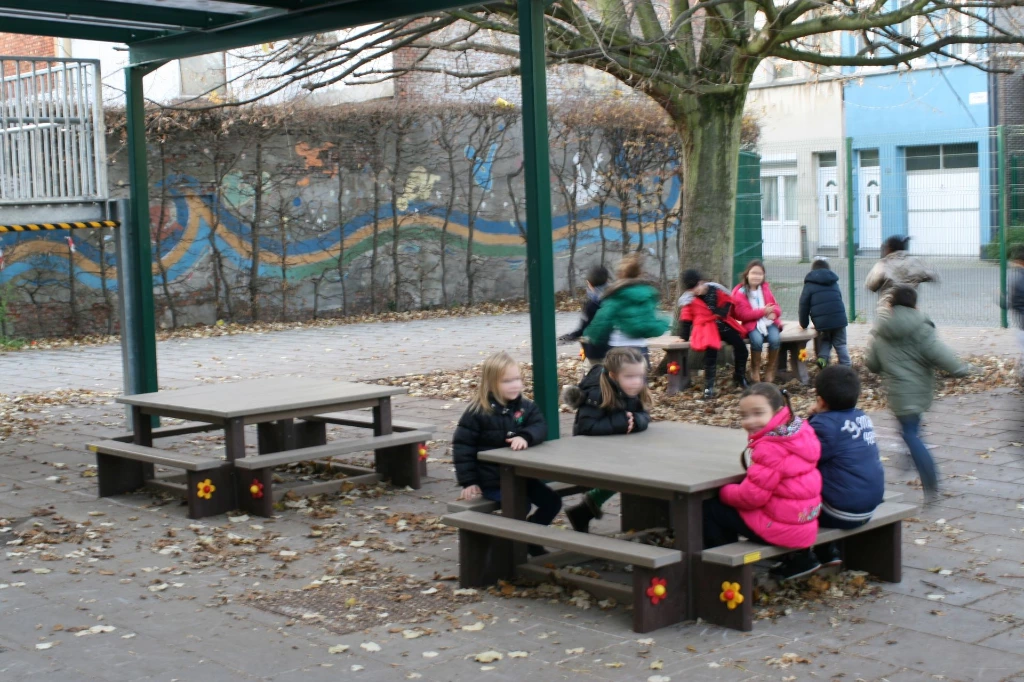 ID039-Picnic table square-028.webp