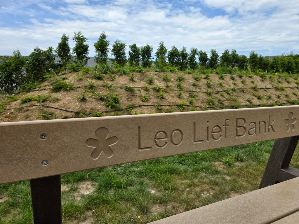 Leo Lief infresing zitbank.webp