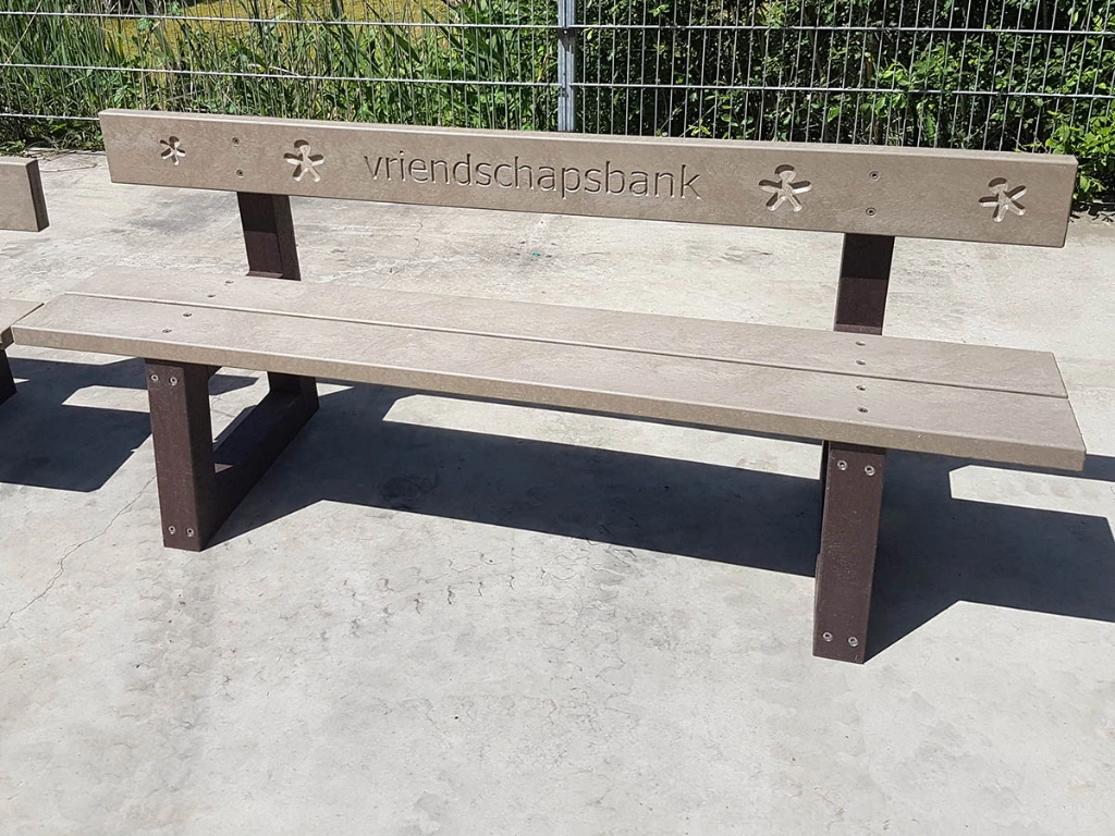 vriendschapsbank infresing leuning.webp