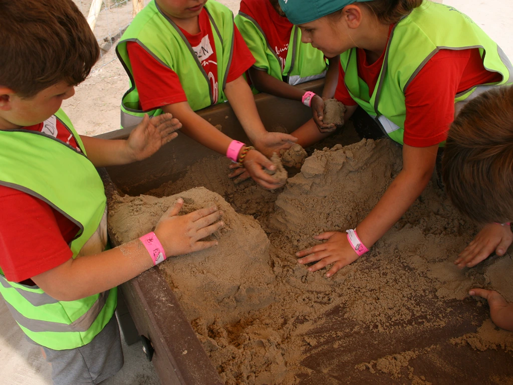 ID036 -Mobile Sandpit-022 kopie.webp