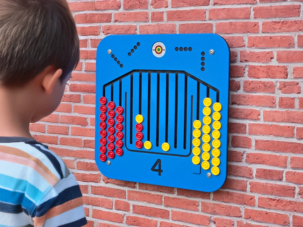 4 op een rij klein met kind. kopie.webp