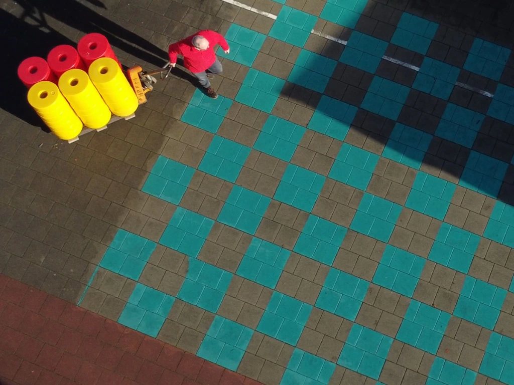 Omni Spel wegrijden met transpalet.webp