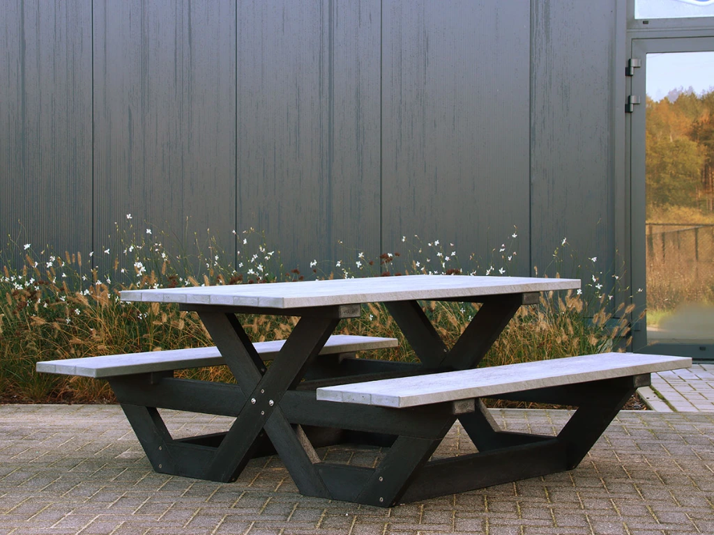 Cross-picknicktafel.webp