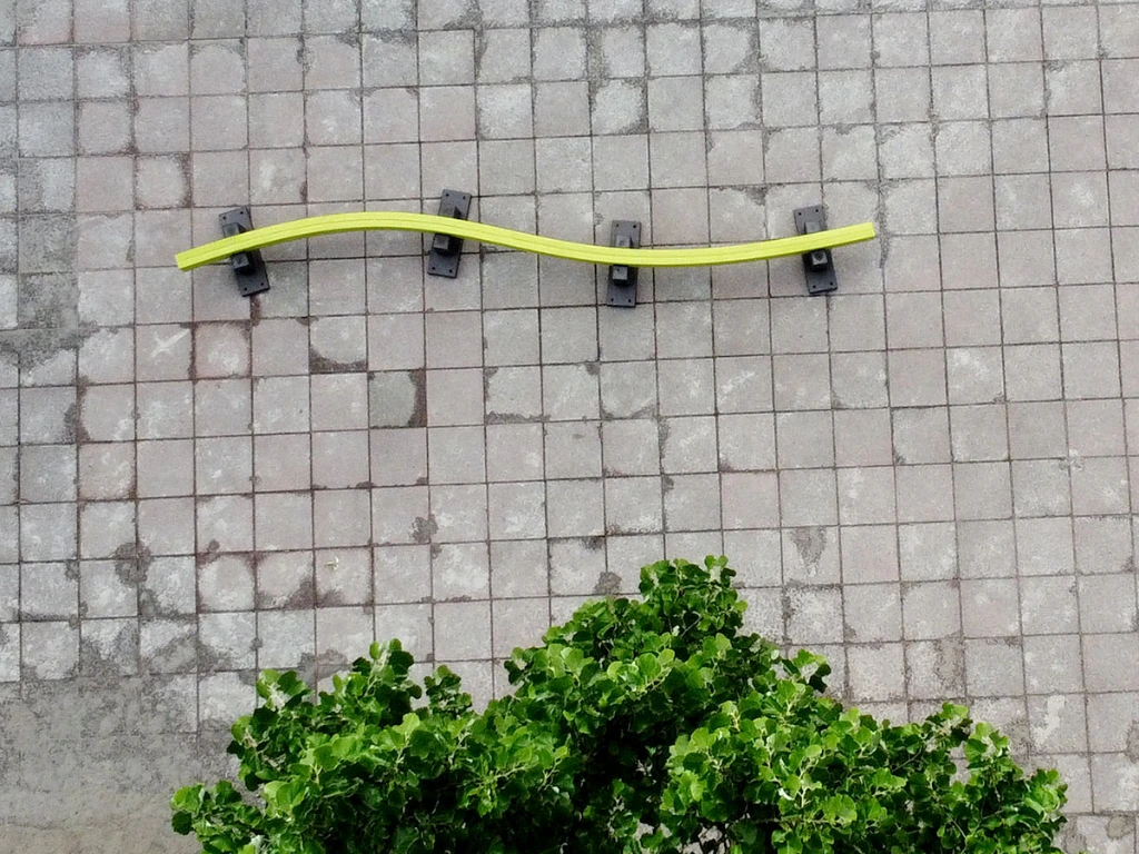 Bebat zigzag loopbalk.webp