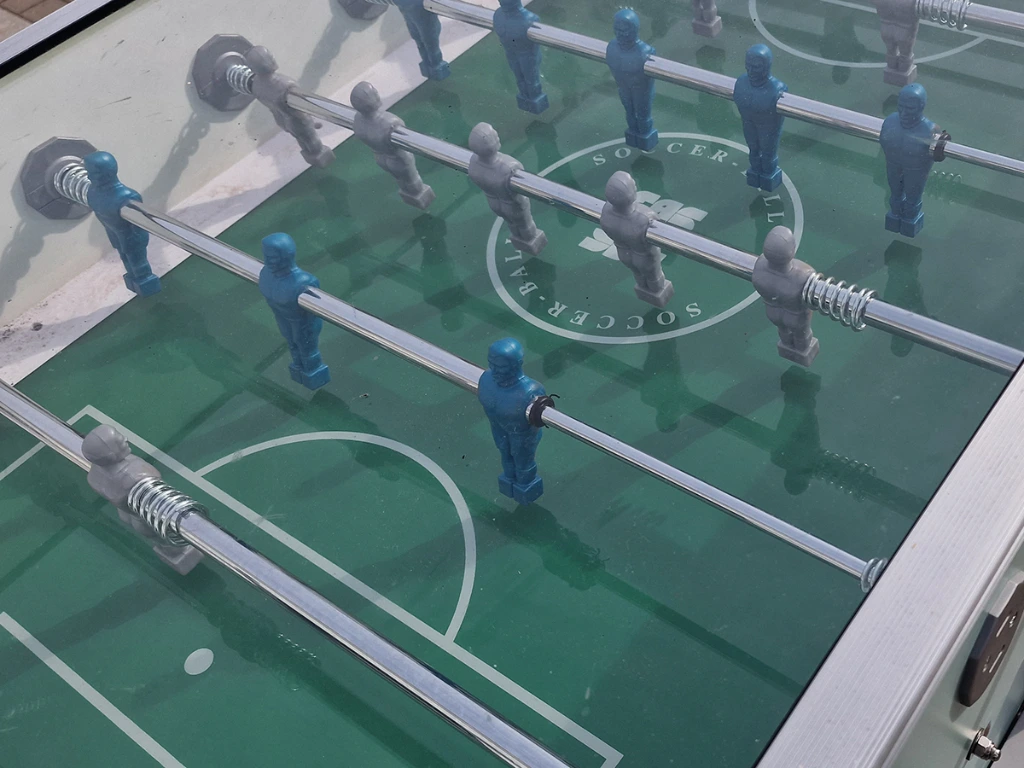 speelplaats_voetbaltafel_glasplaat.webp
