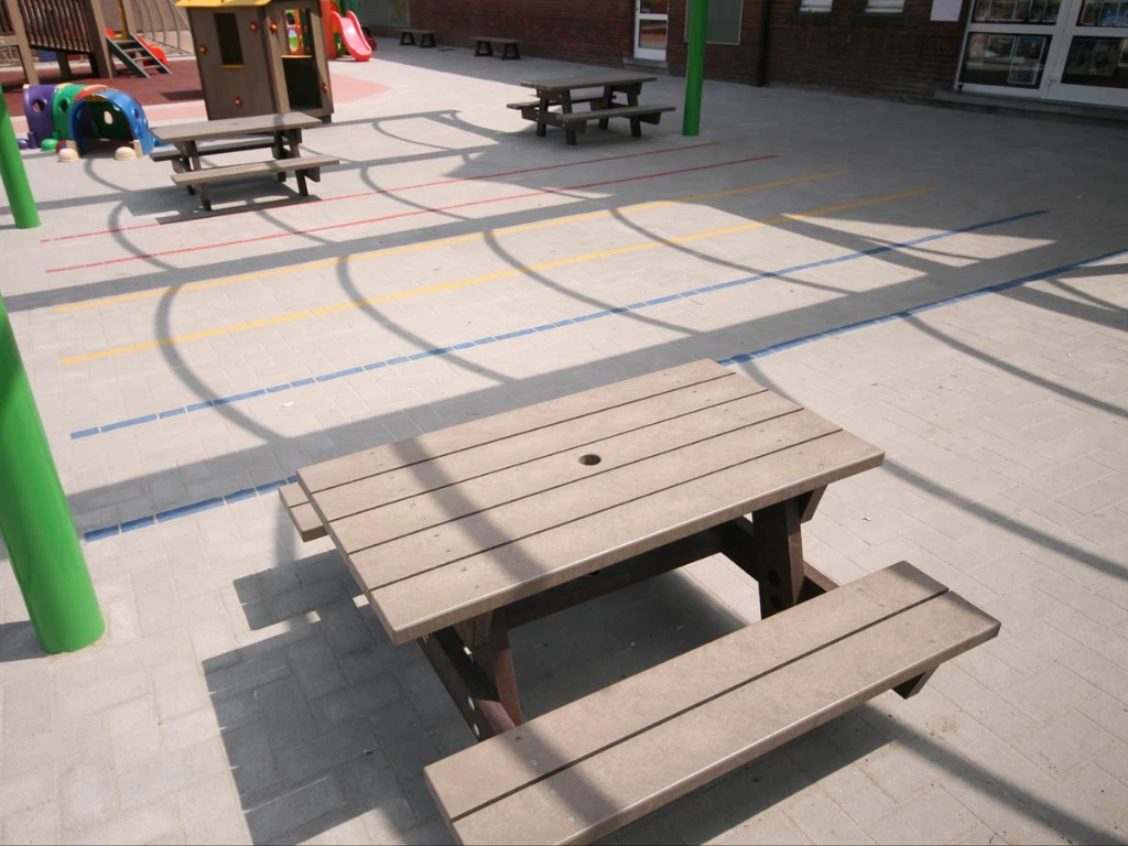 Govaplast Play GP16 picnictafel kleuterschool.webp