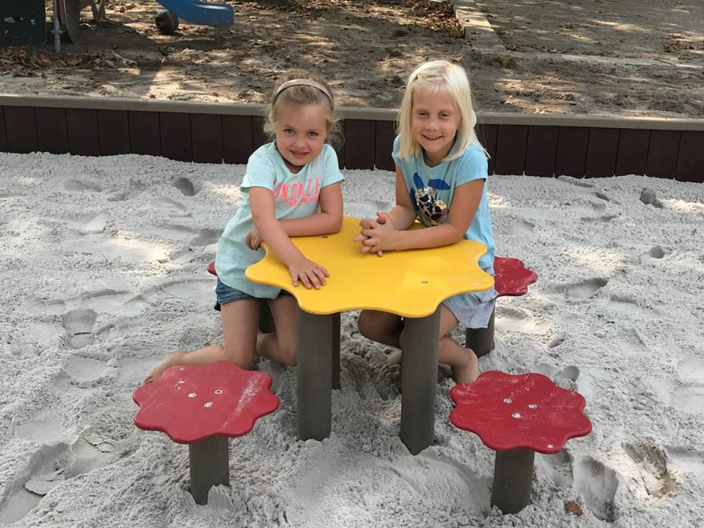 ID003-Table and stools 'Sandy'-018 kopie.webp