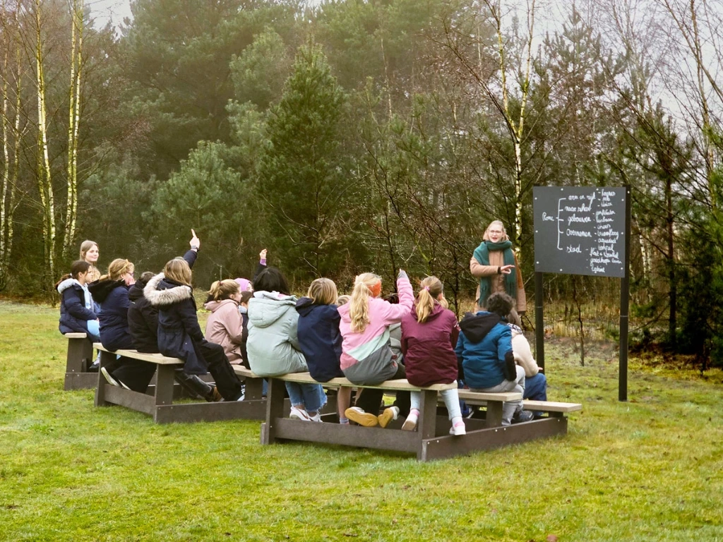 [ID240-000001-BL] Krijtbord op palen