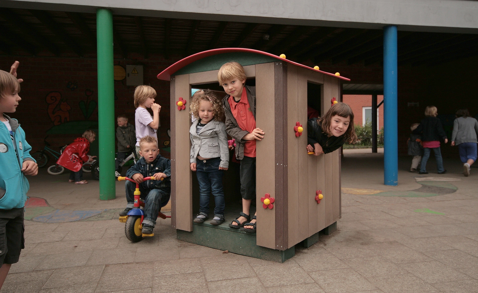 [ID001-000000-MC] Little Play House