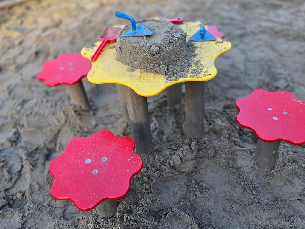 [ID003-000000-MC] Tafel en Stoeltjes Sandy