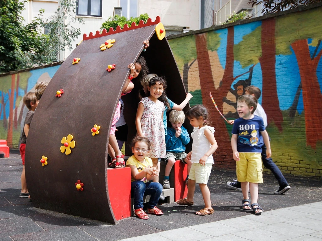 [ID043-000000-NA] Speelhut Fleur