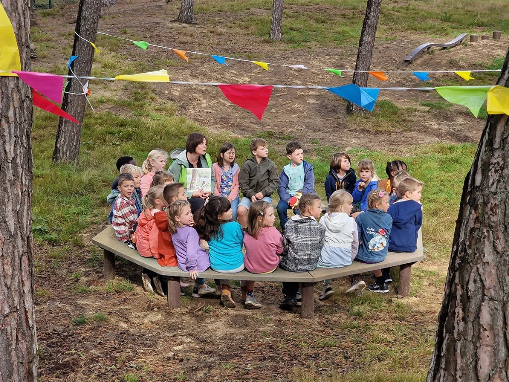 [ID074-00000G-SB] Banc octogonal pour ancrage dans le sol